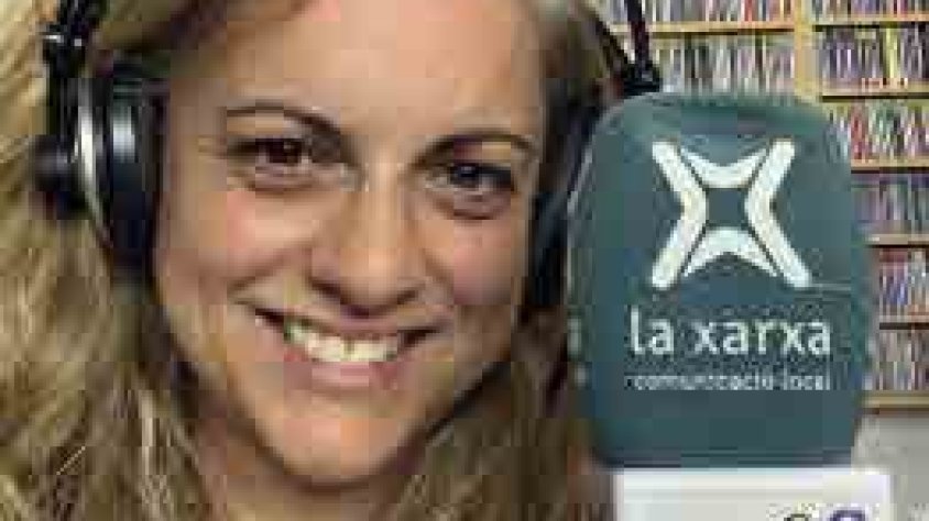 Una imatge de la Meritxell a l’emissora de Ràdio Sió aquest mateix estiu.