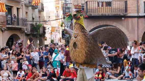 Ball de l'àliga a la festa major
